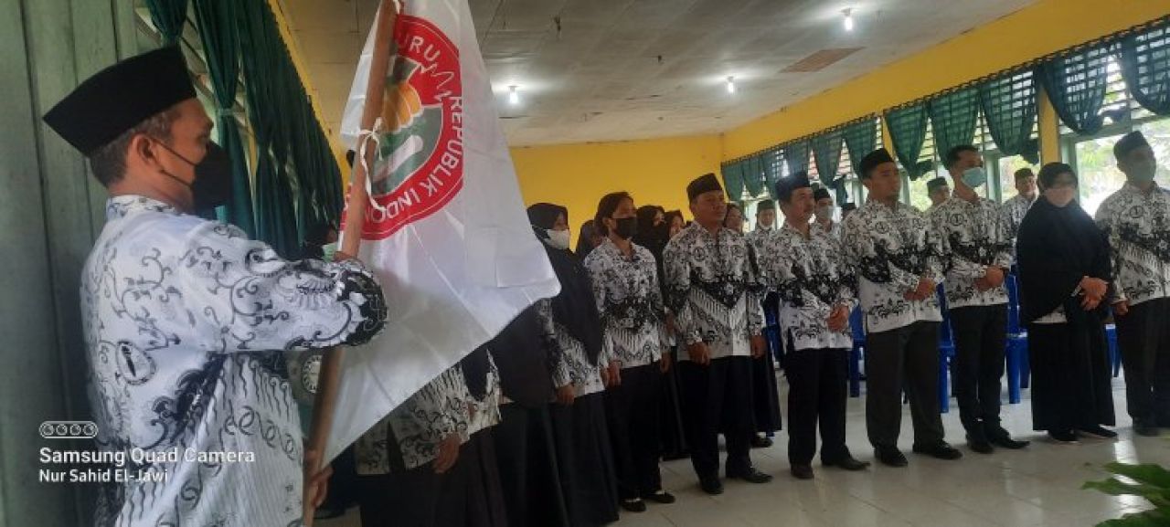 Peringatan HUT PGRI ke 76 dan Hari Guru Nasional PGRI Kecamatan Mepanga Tahun 2021